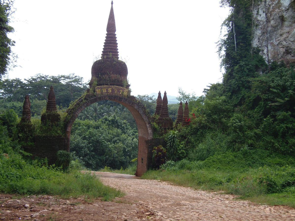 Bed and Breakfast Takhun Mountain View Ban Tha Khun Esterno foto